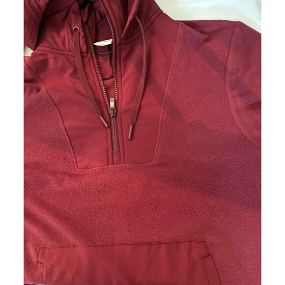NWT Men’s Red Hoodie Fleece Hooded Sweatshirt Recycled Sustainable Sz Small - Picture 3 of 9